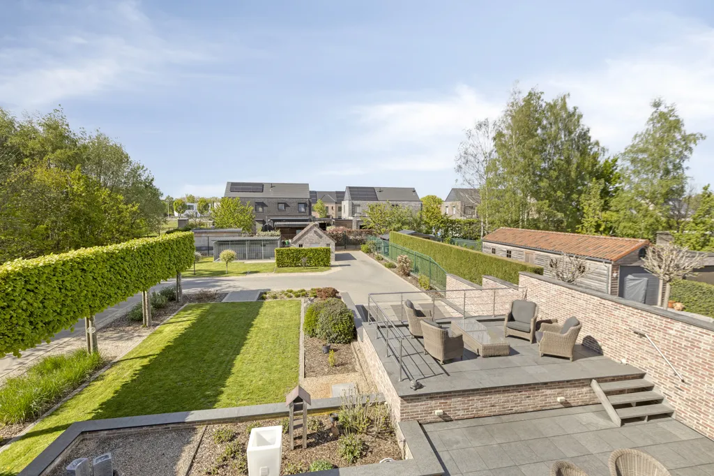 Jardin - Half-ouverte Bébouwée avec Jardin à Kuringen