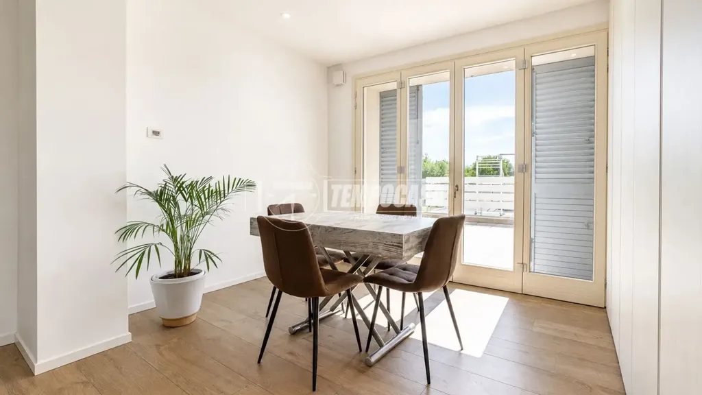 Salle à manger - Modern Apartment with Private Garden in Vignola