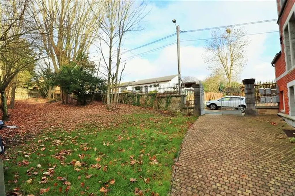 Jardin - Duplex avec Jardin Commun au Centre de Saint-Gérard