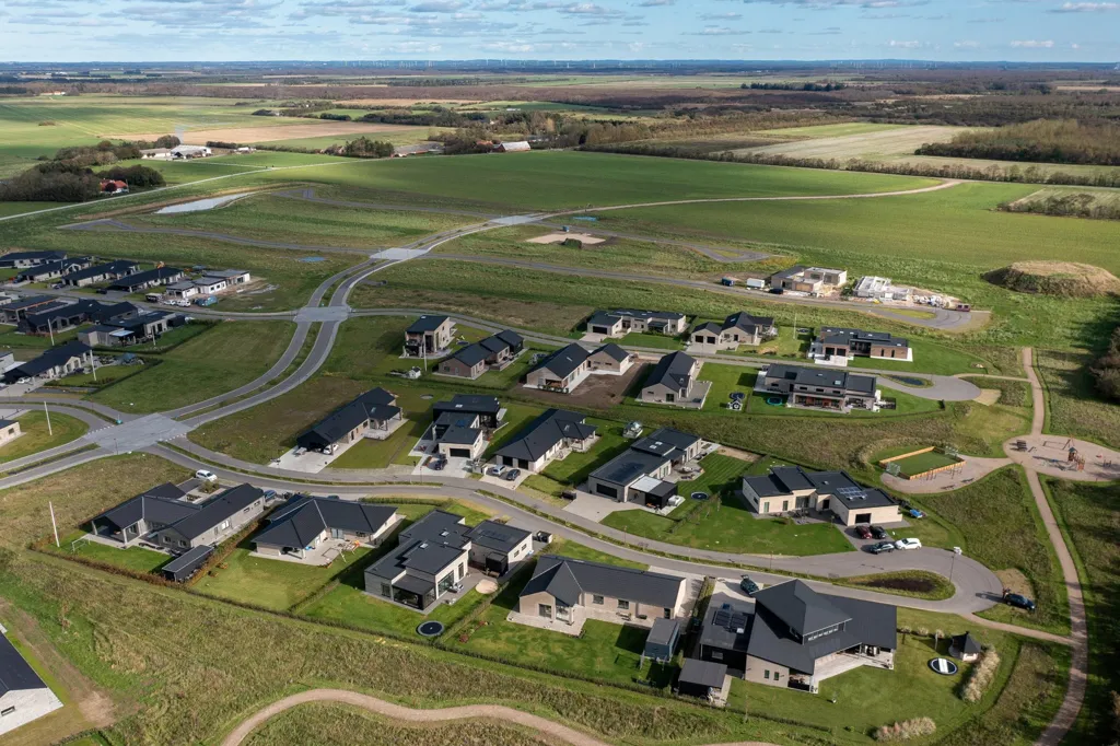 Vue aérienne - Year-Round Plot with 5G Coverage in Aabybro