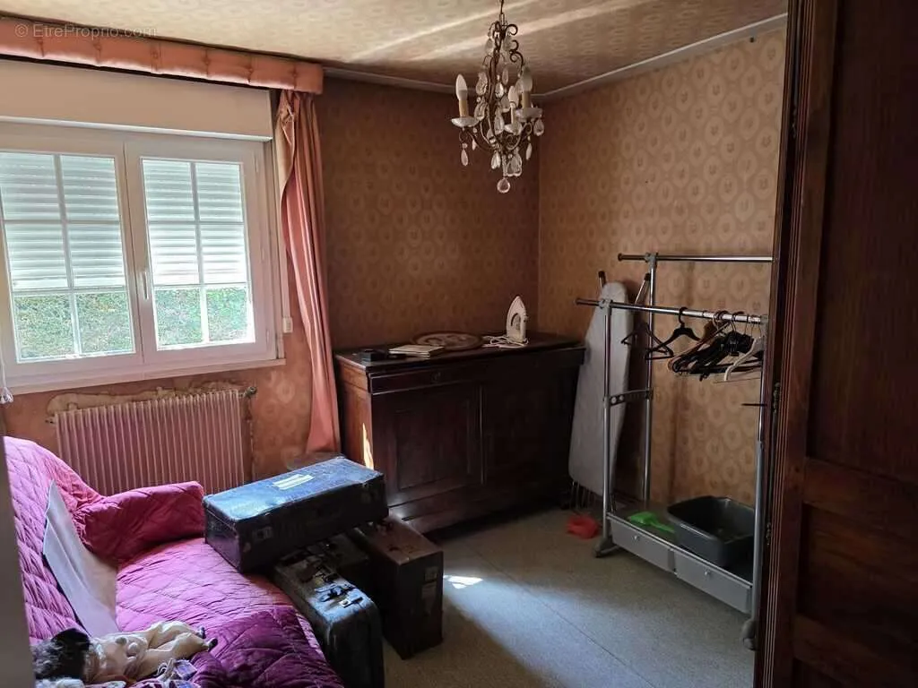 Chambres - Maison T4 à Rénover avec Jardin à Le Passage