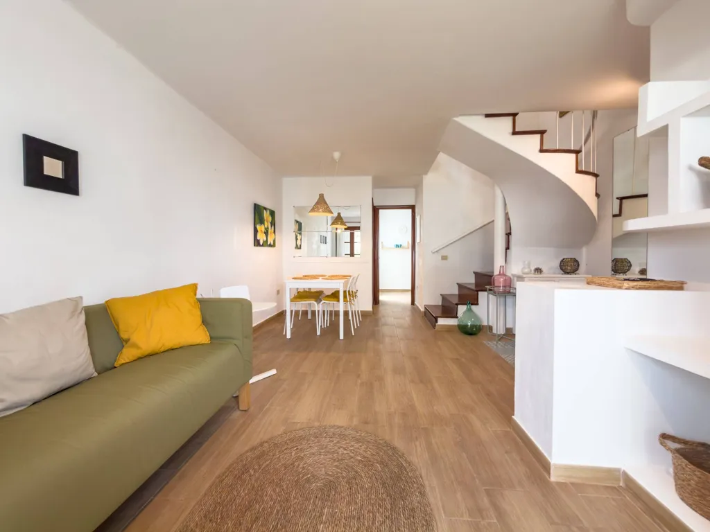 Elutuba - Corner Semi-detached with Sea View in Bajamar