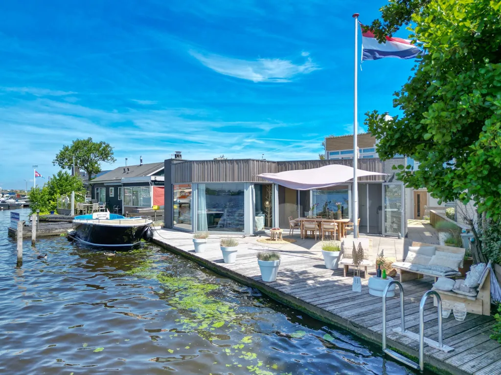 Esterno - Waterfront Villa with Steiger in Oud Ade