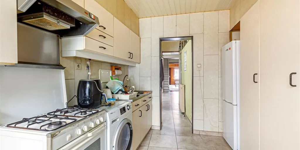 Köök - Renovatable Family Home in Mol
