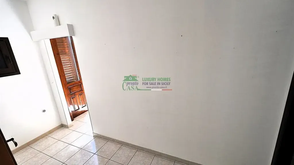 Entrée - Apartment with Balcony in Ragusa