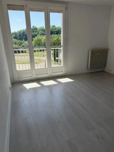 Pièces - Appartement T3 avec Balcon à Montbéliard
