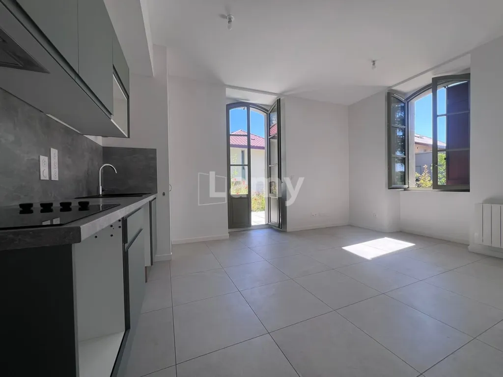 Köök - T2 Apartment with Terrace in Secure Residence