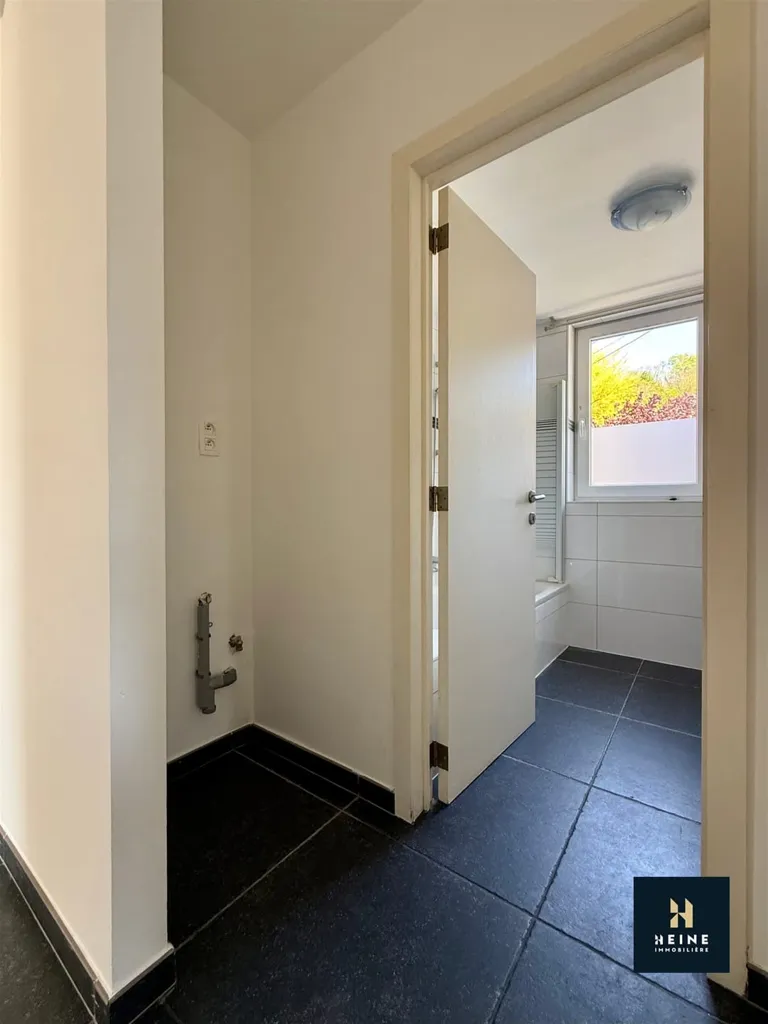 Vannitoad - Ground Floor Flat with Parking near Andenne