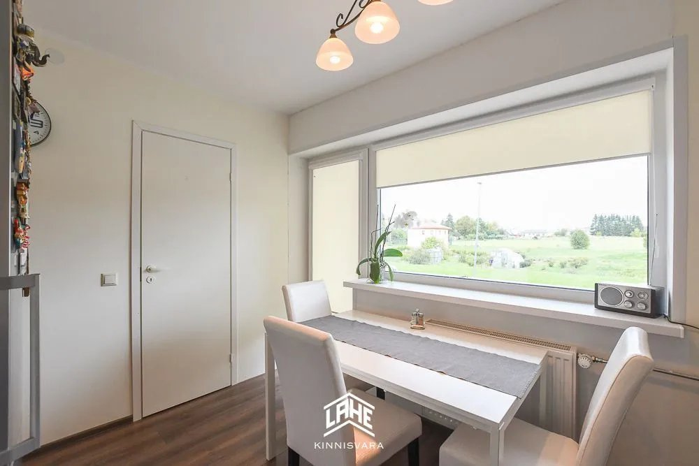 Esszimmer - Renovated Apartment with Balcony in Kõrveküla