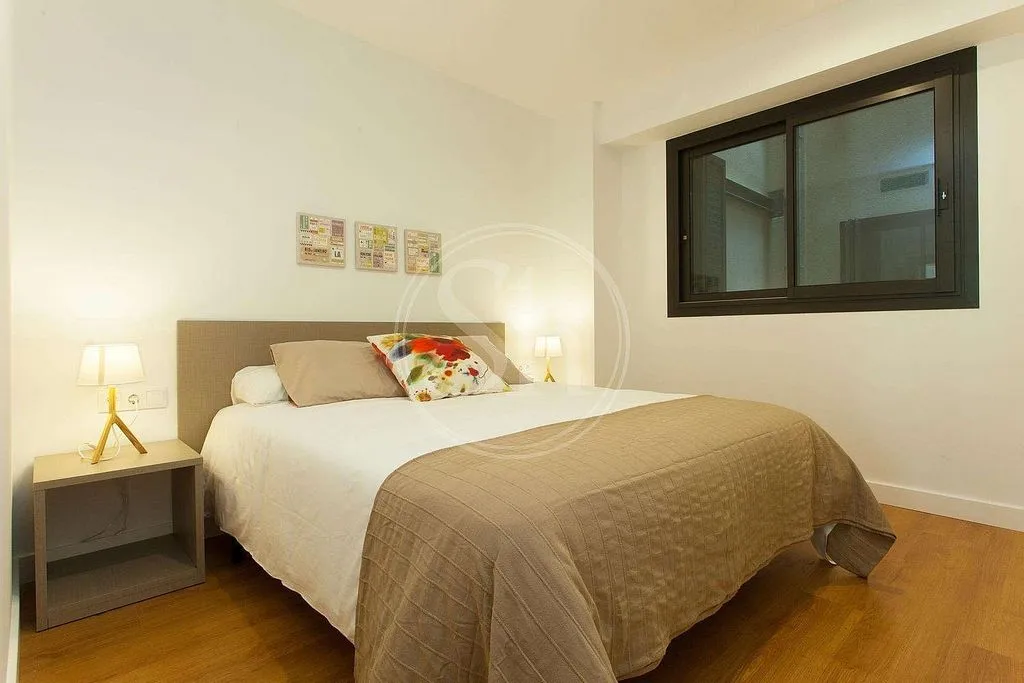 Bedrooms - Furnished Flat with Balcony in Eixample