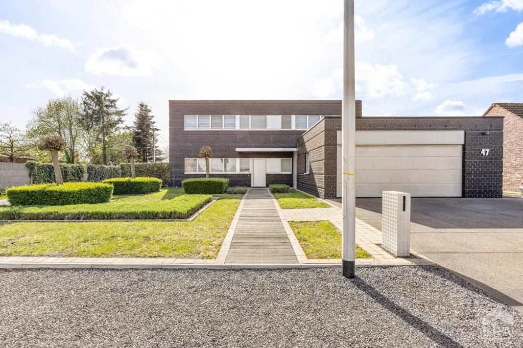 Esterno - Detached Villa with Garden in South-West