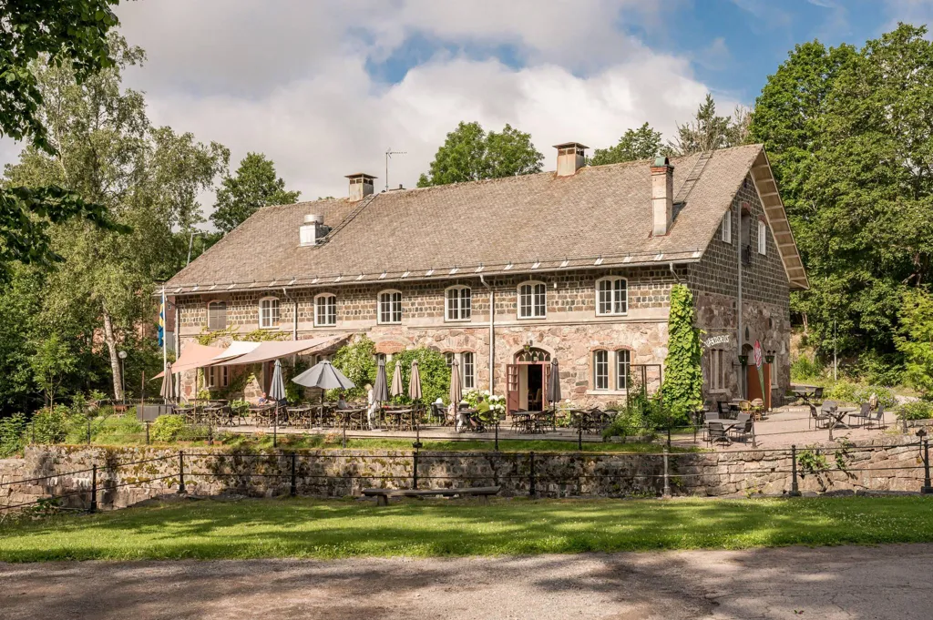 Välivaade - Multi-Use Property with Historic Charm in Borgvik