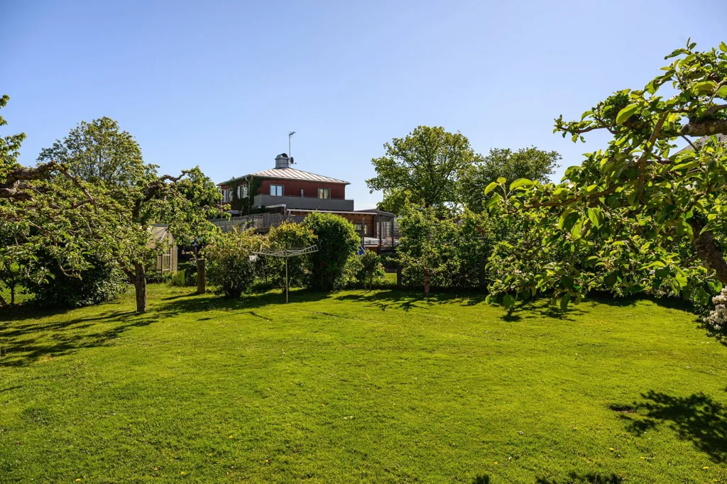 Aed - Classical Style House with Garden in Växjö