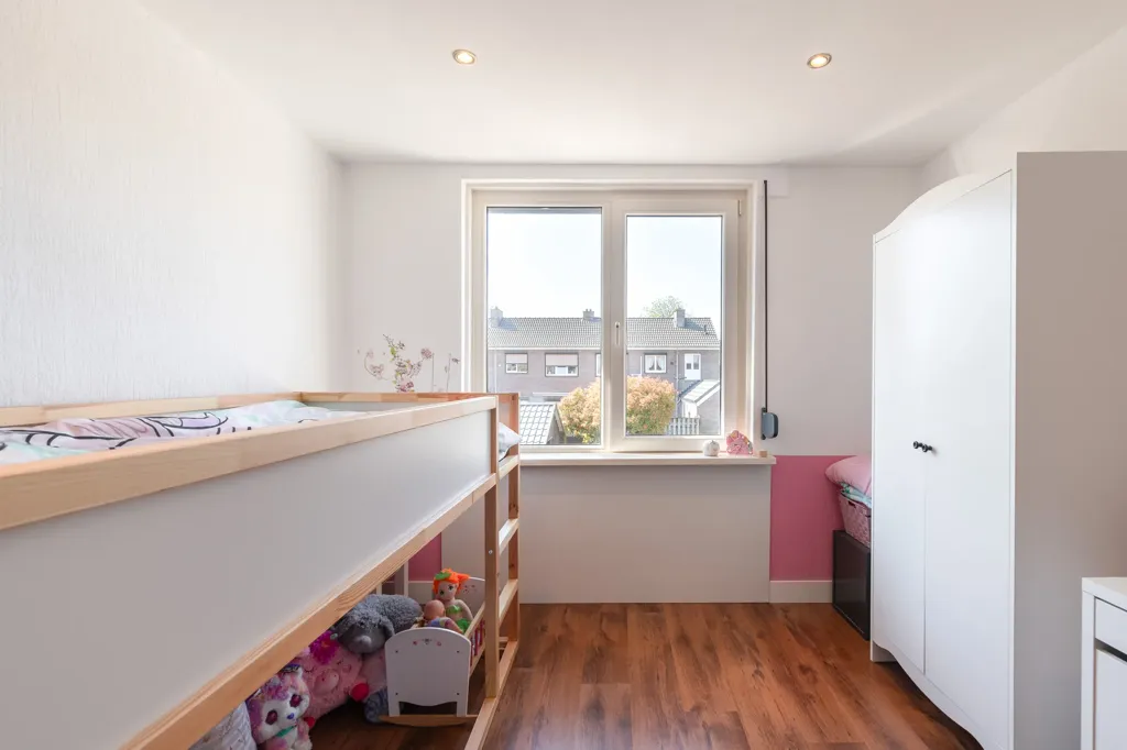 Chambres - Maison 8 pièces à Grevenbicht