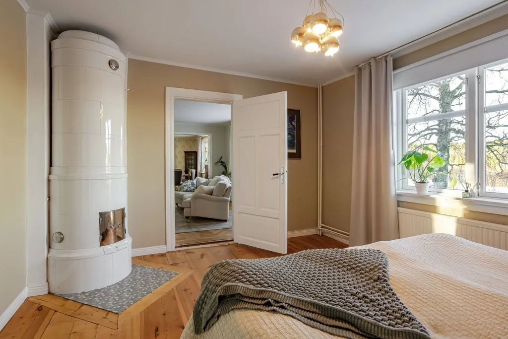 Bedrooms - Well-Maintained Farmhouse with Stables in Västernorrland