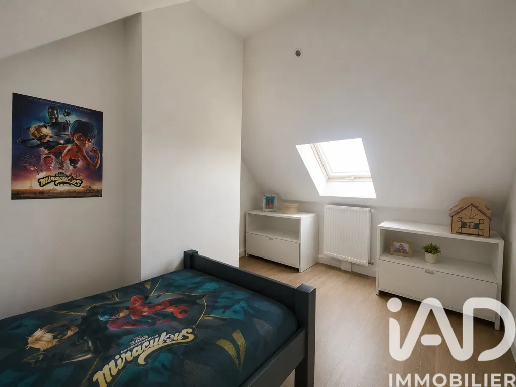 Chambres - Duplex 3 Pièces avec Jardin à Epernon