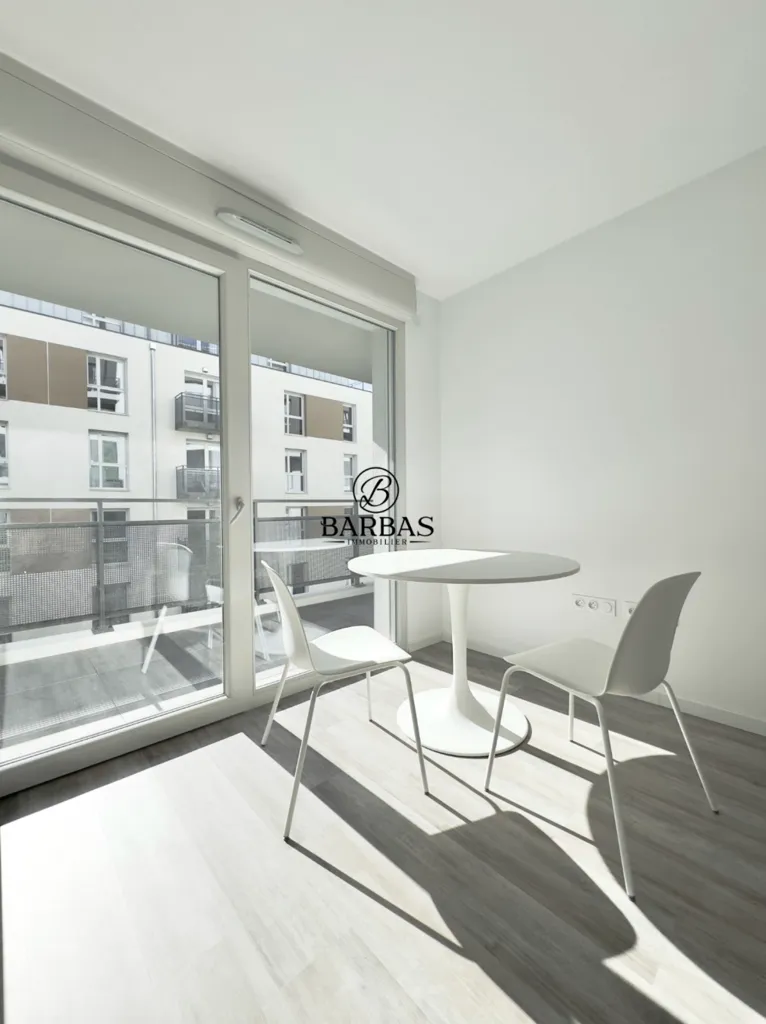 Söögituba - New 2-Bed Flat with Balcony in Nancy