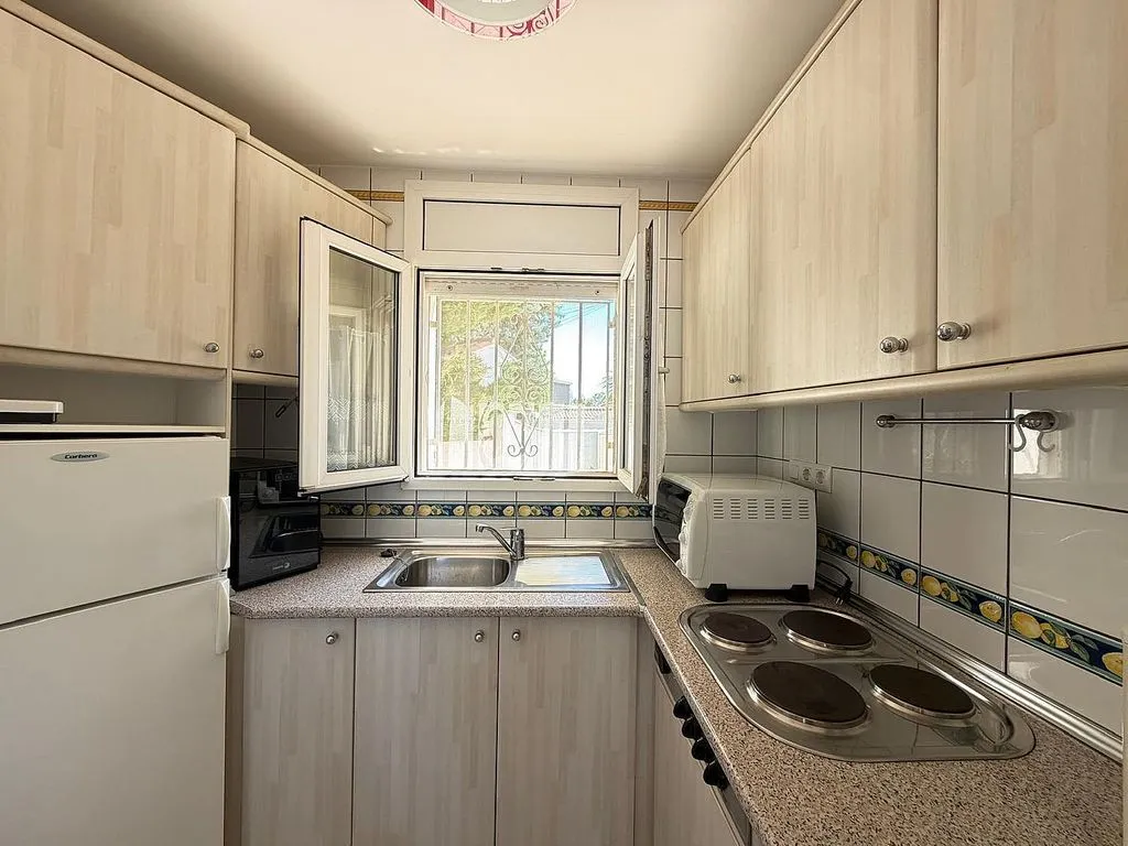 Köök - Chalet with Private Marina in Empuriabrava