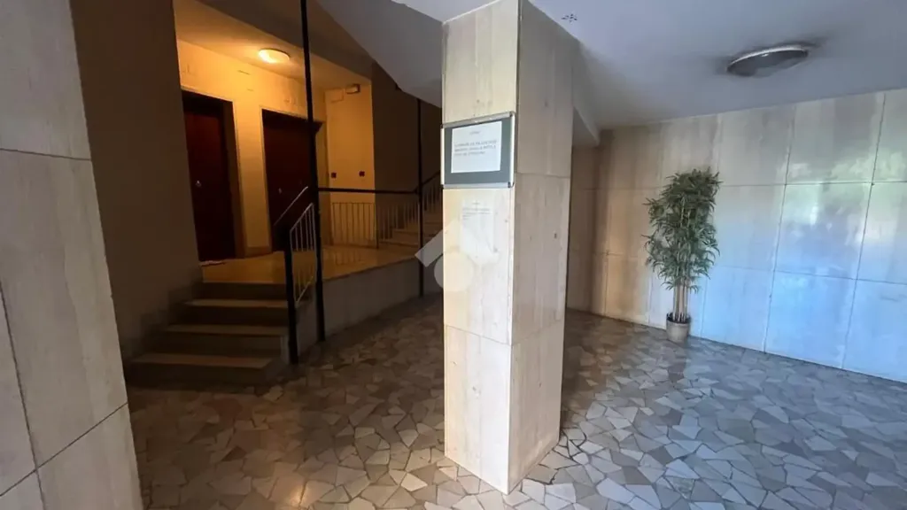 hallway_entrance