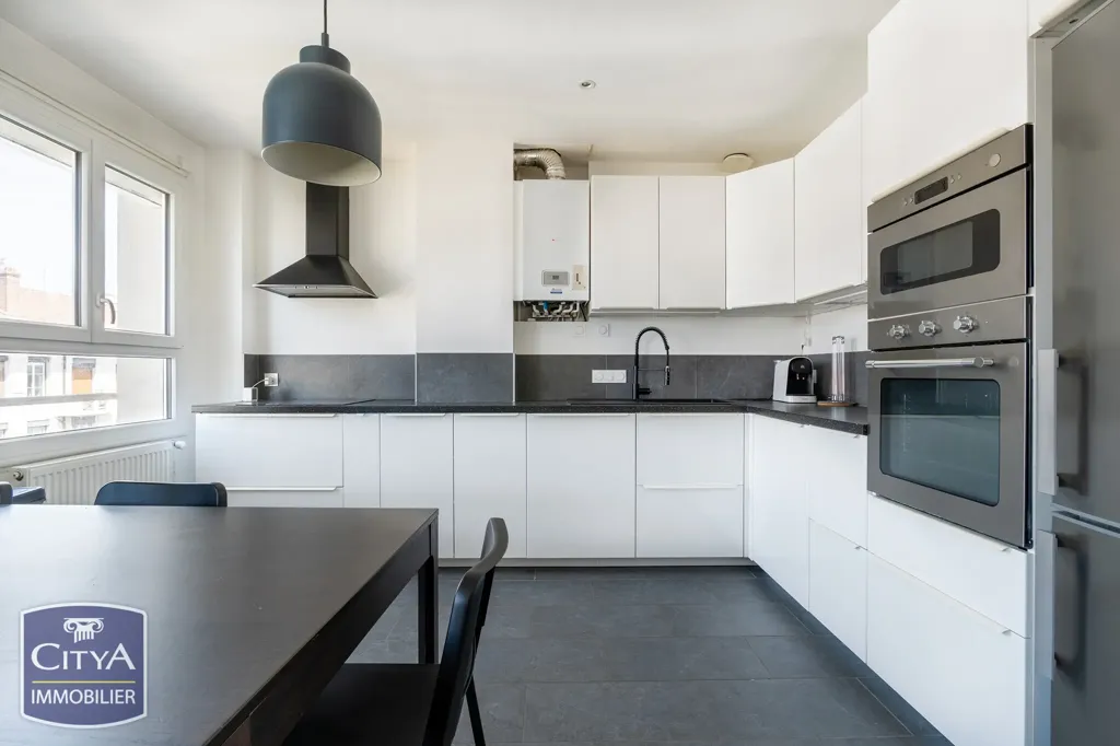 Cuisine - Appartement 3 Chambres avec Séjour Lumineux à Lyon 7e