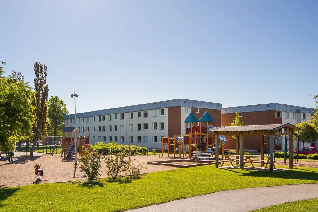 Aed - Bright Apartment with Terrace in Skövde
