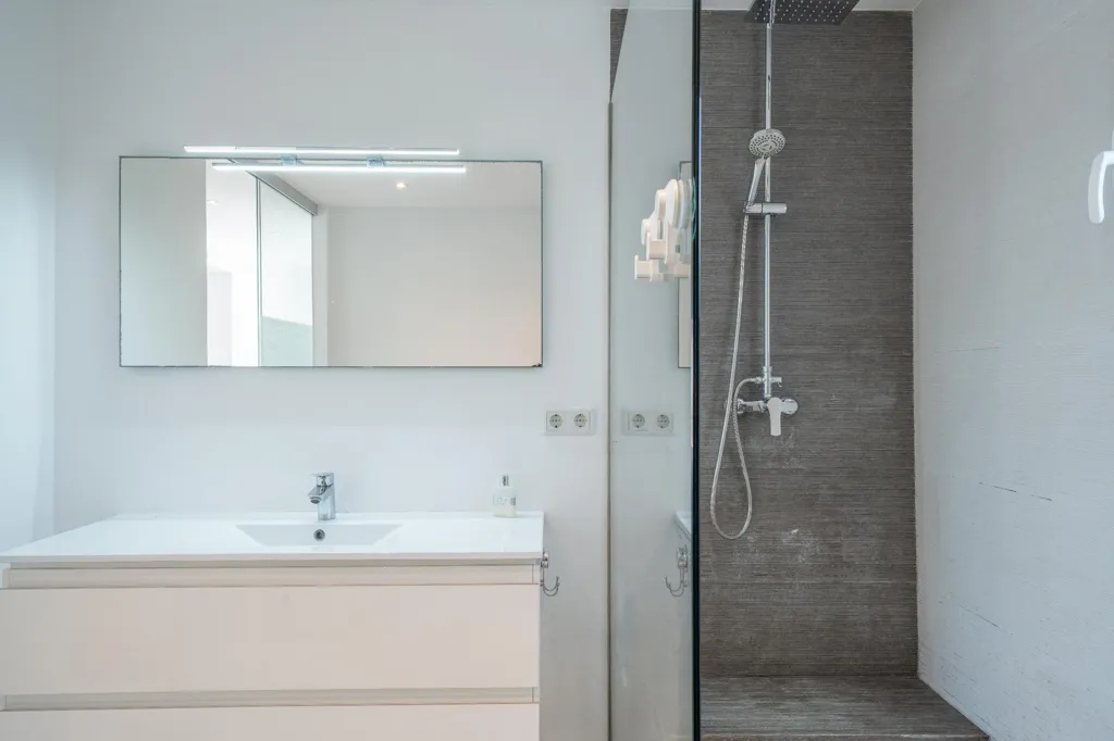 Salles de bain - Chalet with Sea View and Pool in Cap Martí