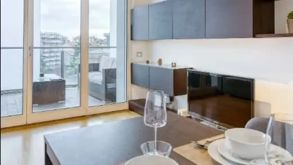 Elutuba - Modern Studio with Terrace near Navigli, Milan