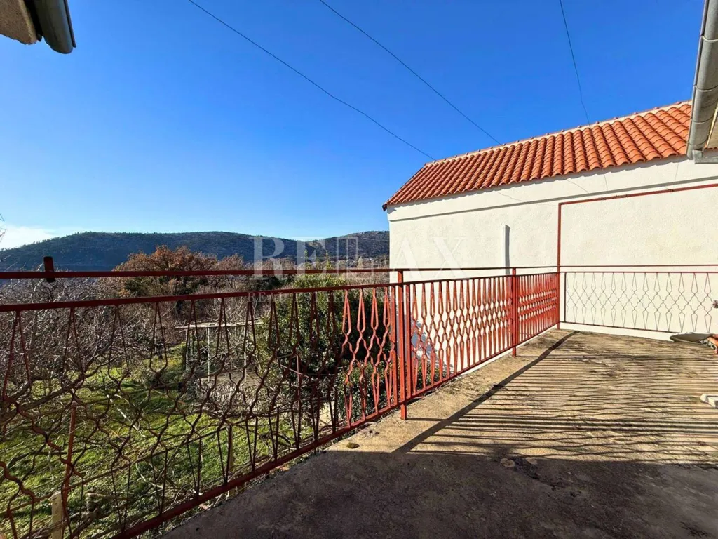 Terrazza - Historic House with Garden in Bribir