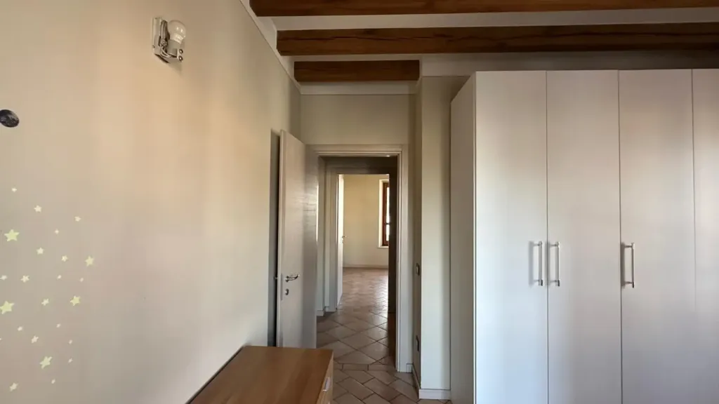Magamistoad - Independent House with Commercial Space in Cortemaggiore