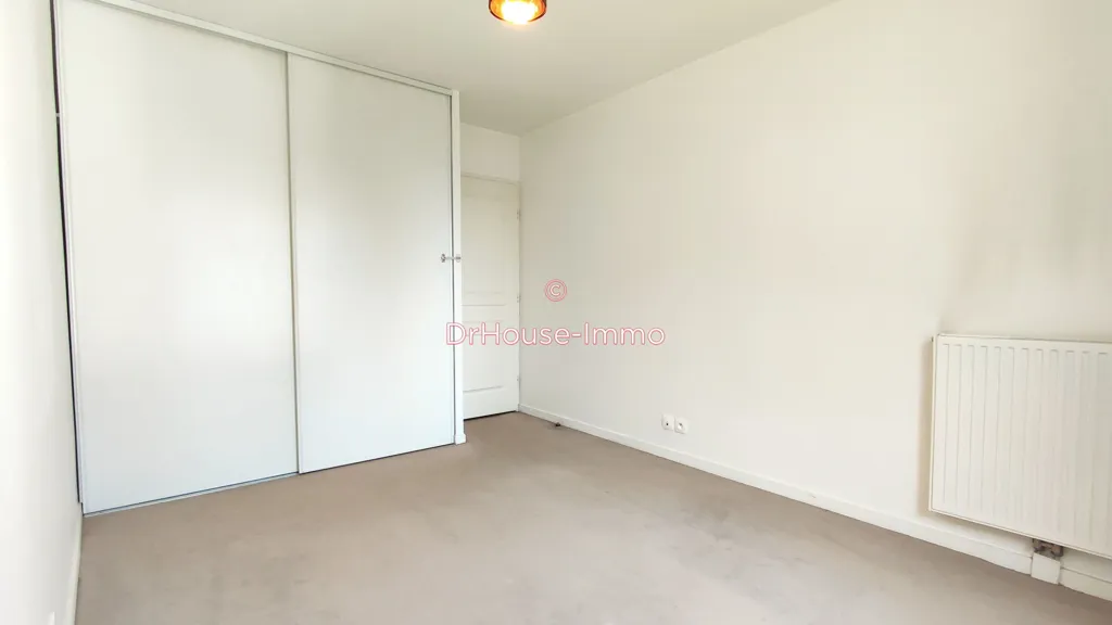 Camere da letto - 3-Bed Flat with Balcony in Secure Residence