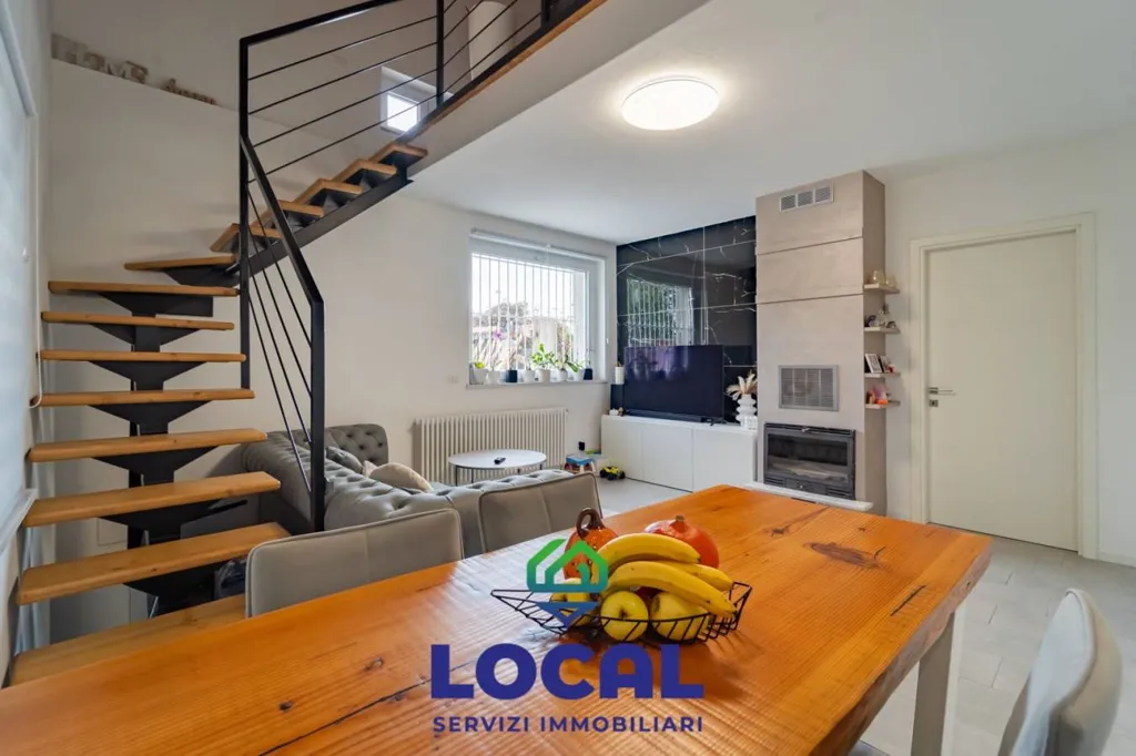 Sala da pranzo - Villa with Private Garden in Cuneo