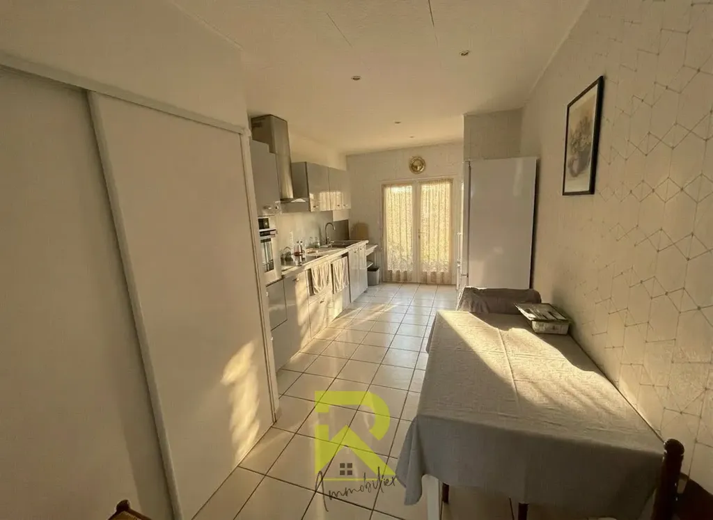 Cuisine - Villa en Plain-Pied avec Garage à Grau d'Agde