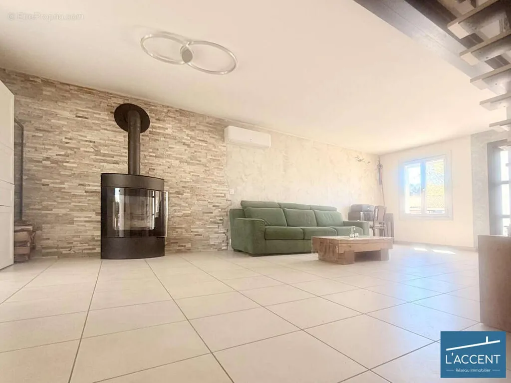 Elutuba - Contemporary Villa with Pool in Vauvert