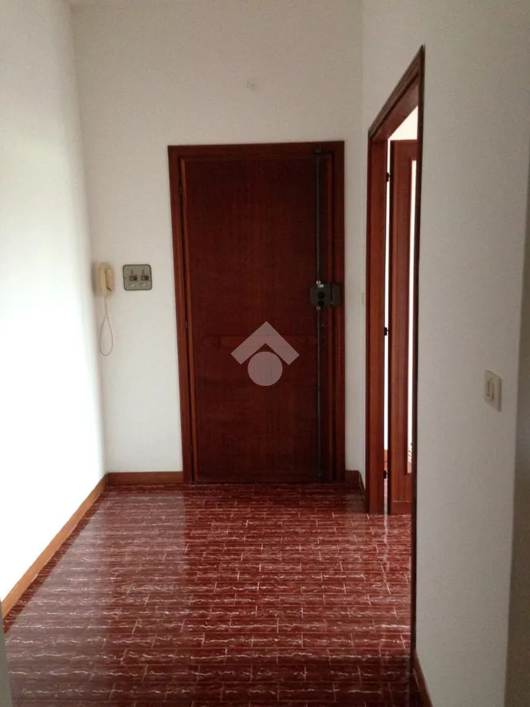 Esik - Apartment with Balcony in Ladispoli