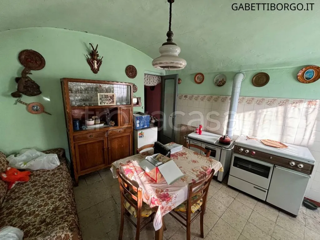 Kitchen - Apartment with Mountain View in Roaschia