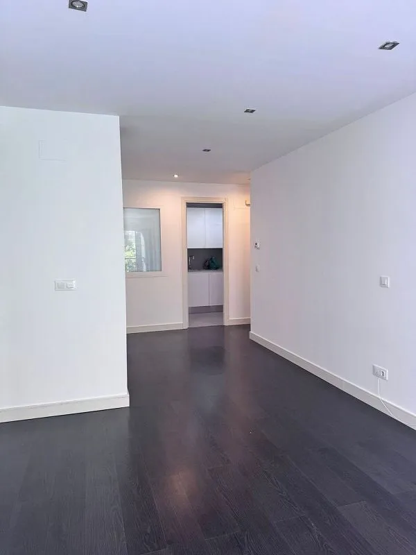 Elutuba - Modern Flat with South View in Chamberí