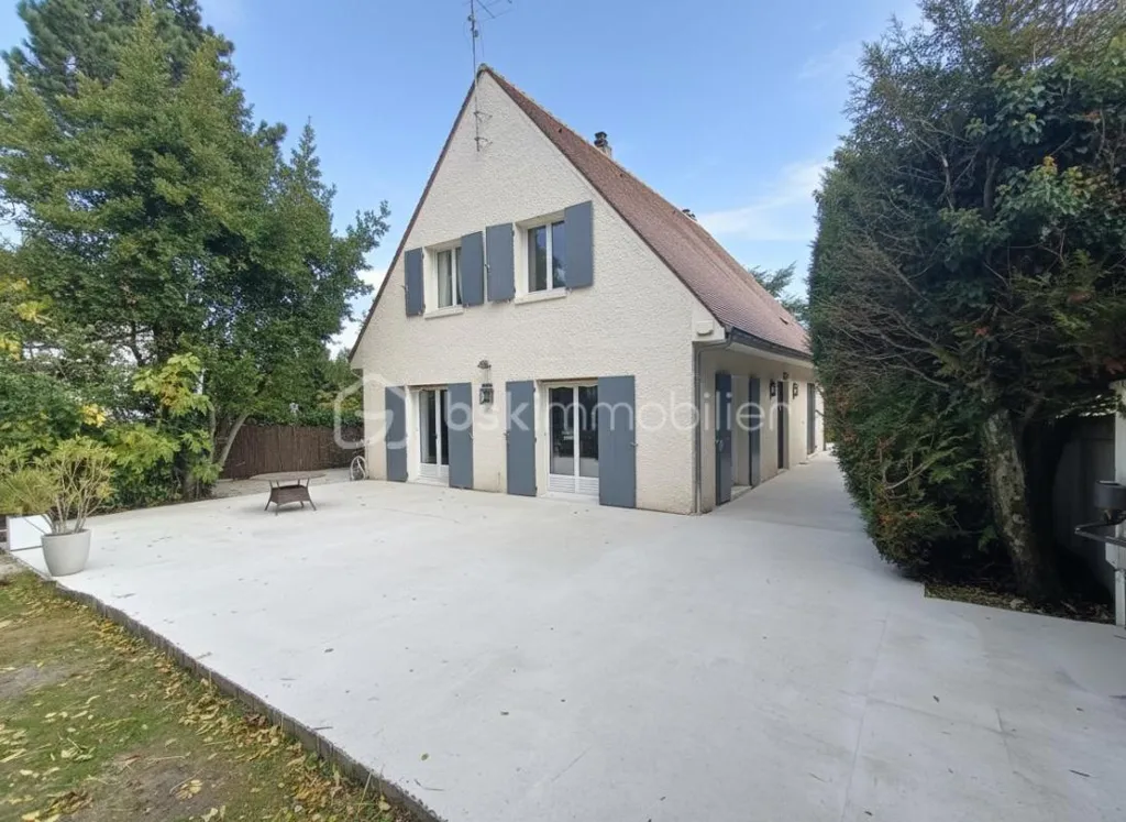 Maison 8 pièces à Bougival