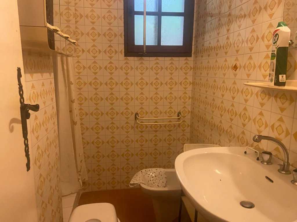 Bagni - Traditional Villa with Pool in Venelles