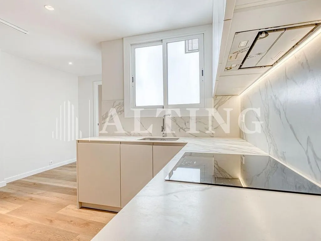 Kitchen - Reformed Apartment with Terrace in Barcelona