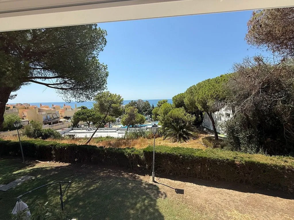 Terrasse - Duplex with Sea View and Pool in Estepona