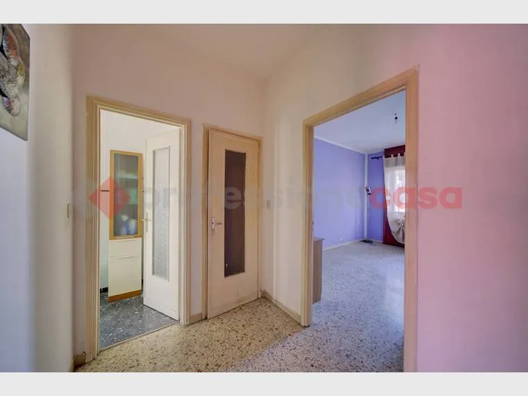 Esik - Twin-Storey Apartment with Balcony in Turin