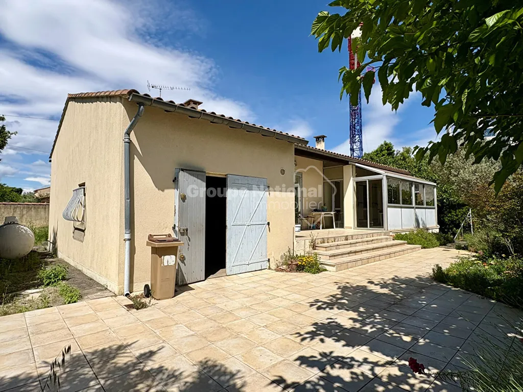 Extérieur - Villa de Plain Pieds dans une Impasse Calme à Arles