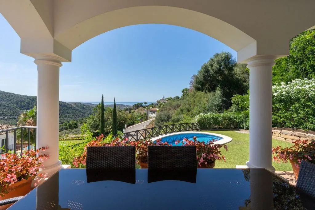 Terrasse - Luxury Villa with Sea Views in Benahavis