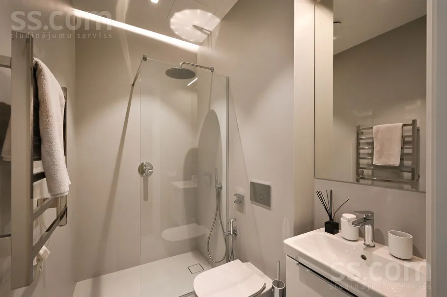 Salles de bain - Modern Studio with Co-working in Riga Centre