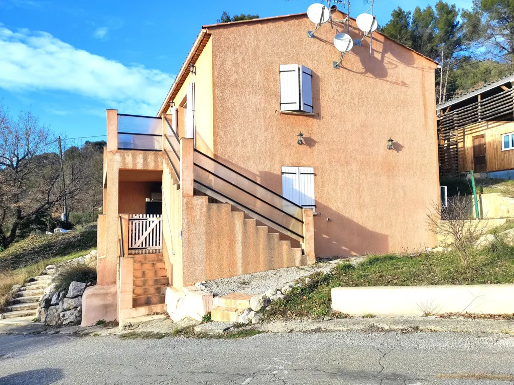 Välivaade - Flat with Panoramic View in Manosque