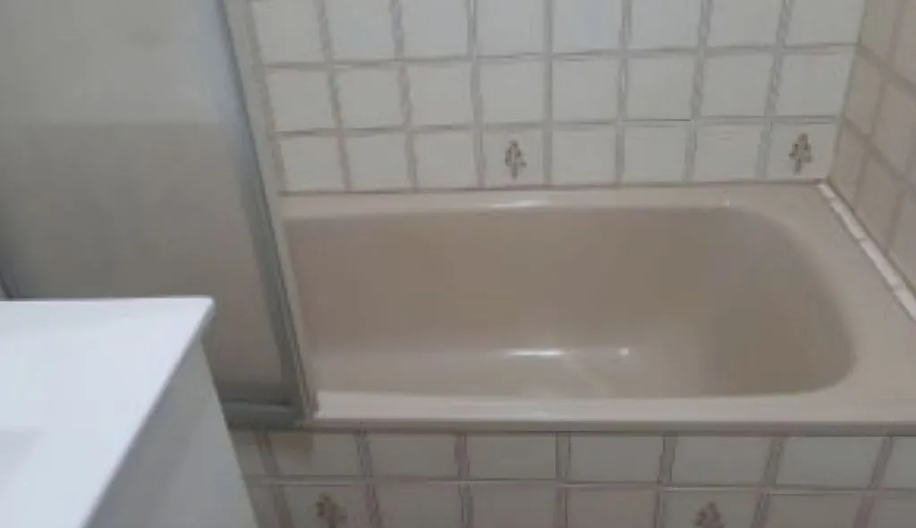 Salles de bain - 3-Bed Apartment with Garage in As Travesas