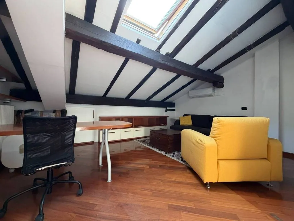 Stanze - Luxury Mansarded Apartment in Bologna