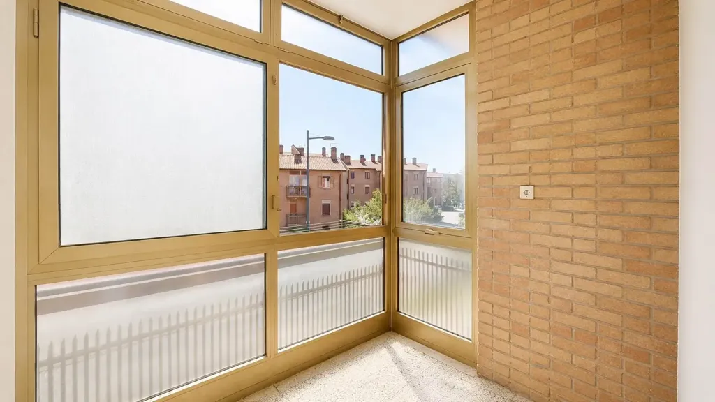 Balcon - Spacious Apartment to Modernise in Trieste