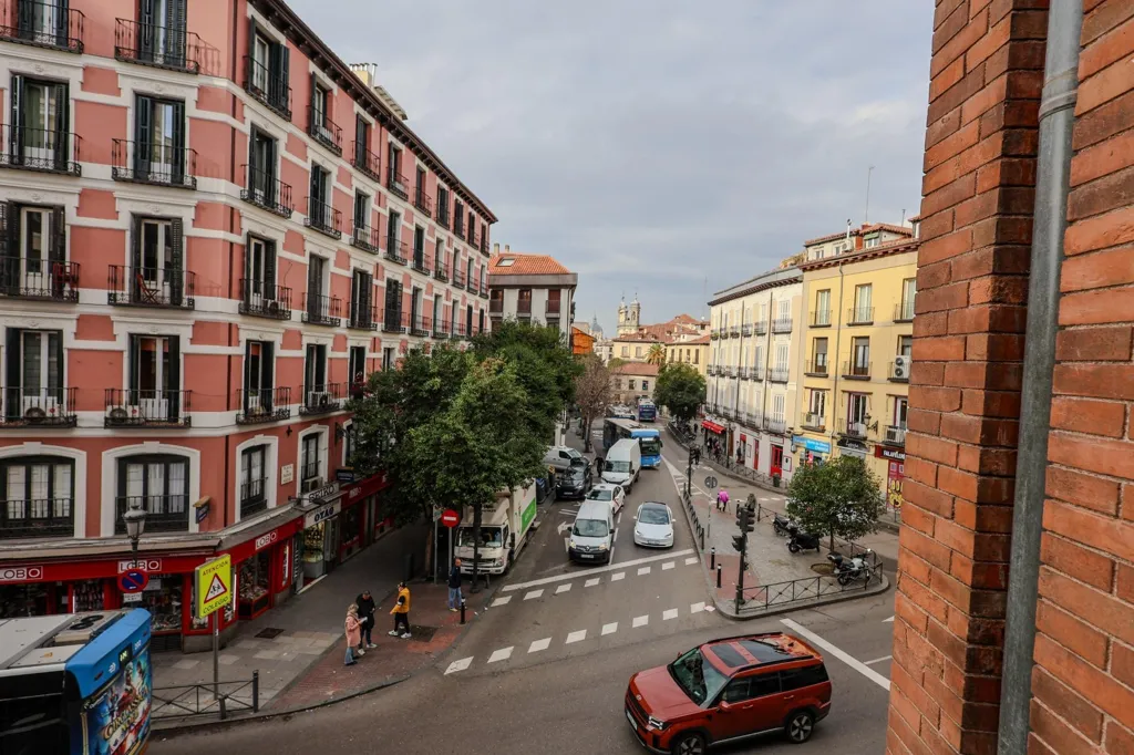 Välivaade - Charming Flat with Balcón in Madrid's Centro
