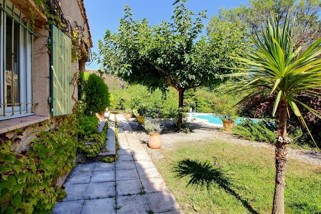 Bassein - Provençal Villa with Pool in Fuveau